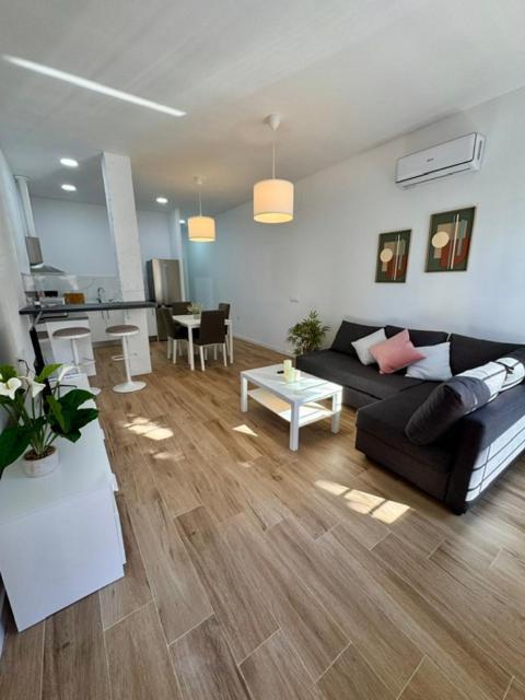 Apartamento Jardin Del Mar Malaga Exterior photo
